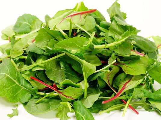 Kale vs Spinach: The Nutritional Face-Off – Which Leafy Green Reigns Supreme?