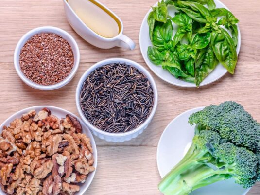 Plant-Based Omega-3s: How Green Foods like Flax, Chia, and Algae Can Boost Your Heart Health