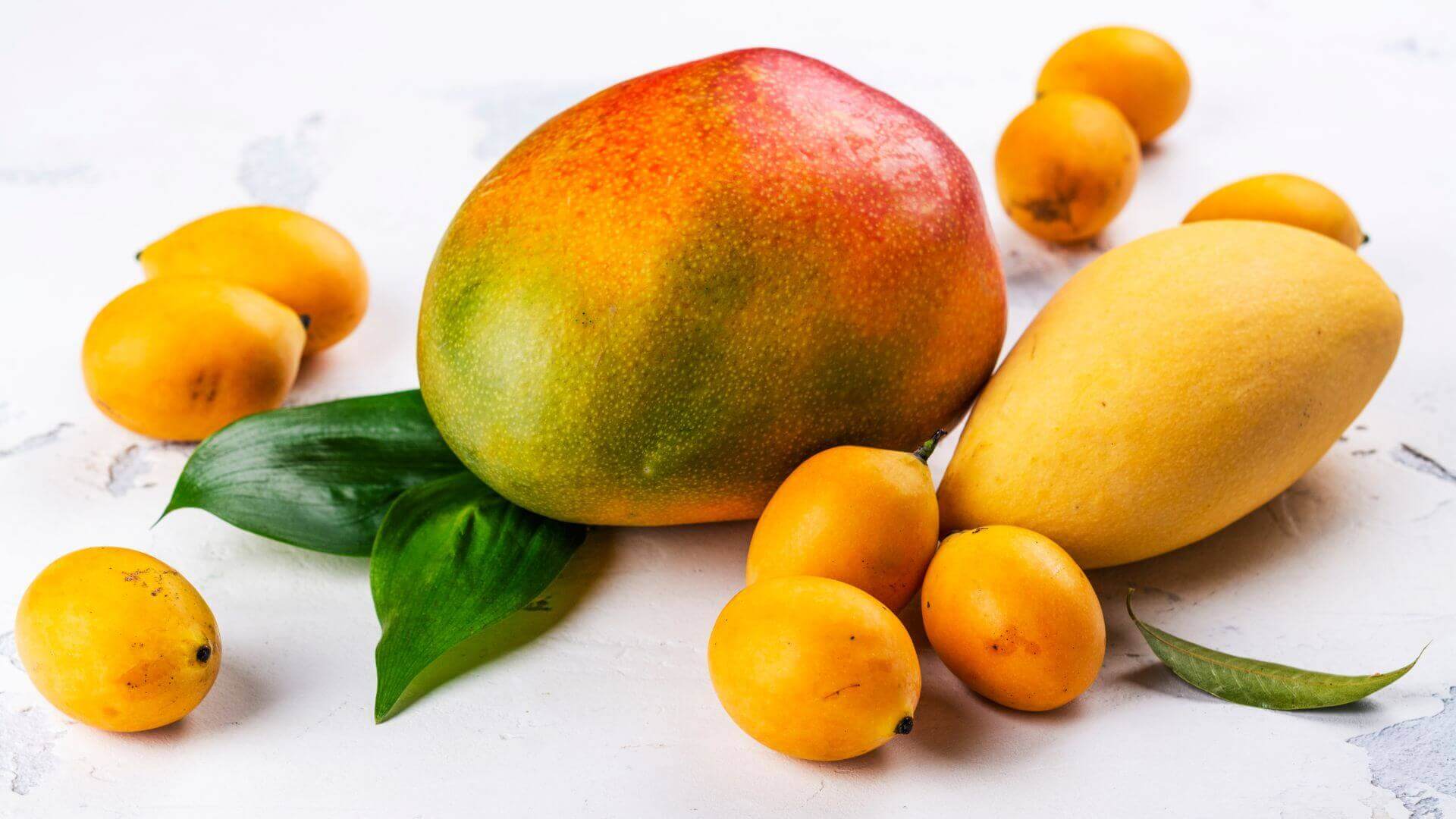 image of a delicious tropical mangoes